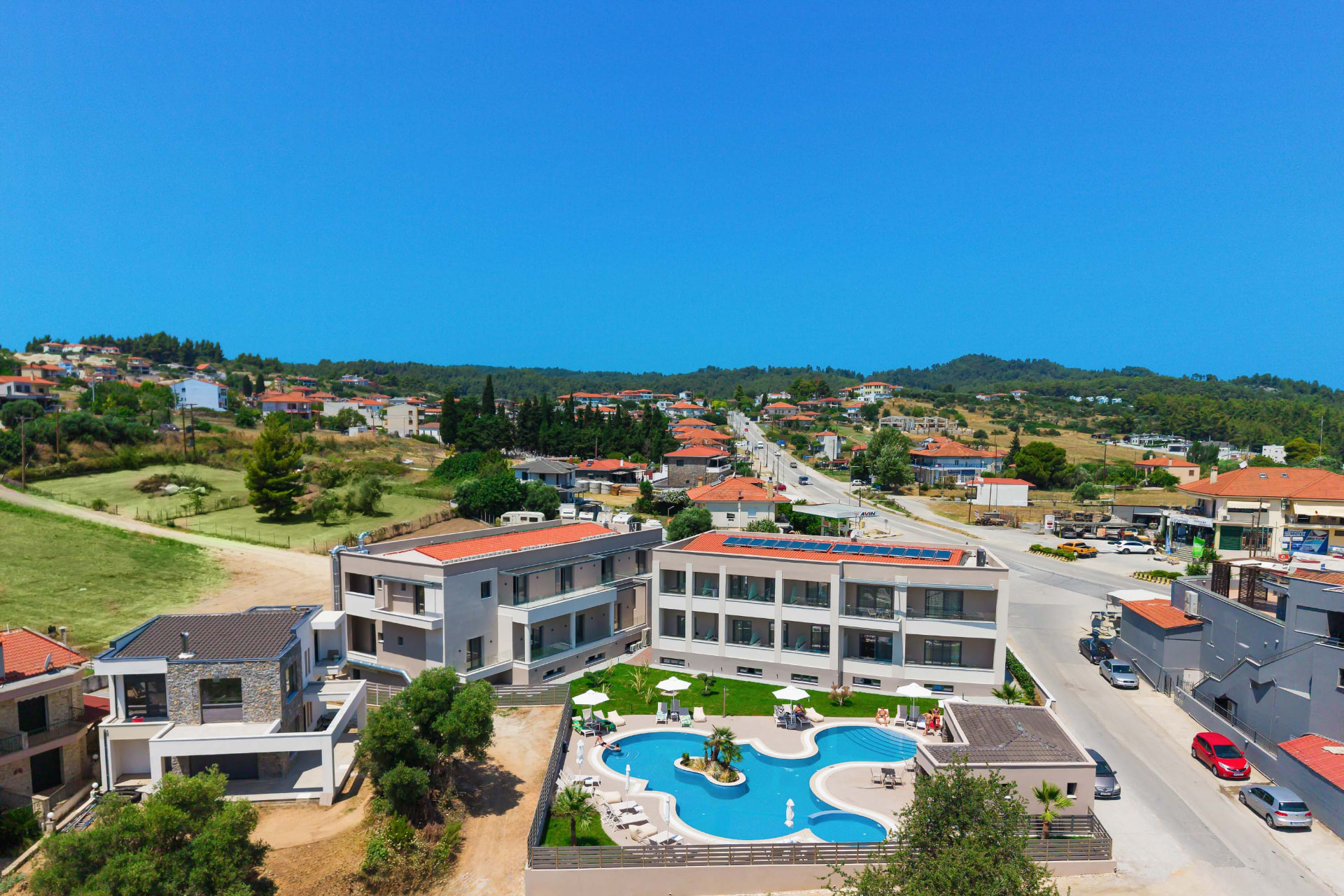 anese — hotel and pool from above